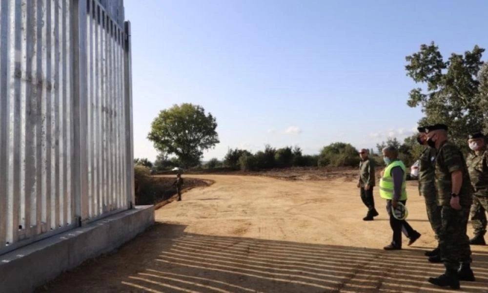 «Λύσσαξαν» με τον φράχτη στο Έβρο οι Τούρκοι – Βρίζουν σε άπταιστα ελληνικά και προκαλούν